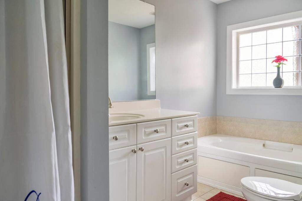 Private Room Balcony And Bathroom In Charleston Esterno foto